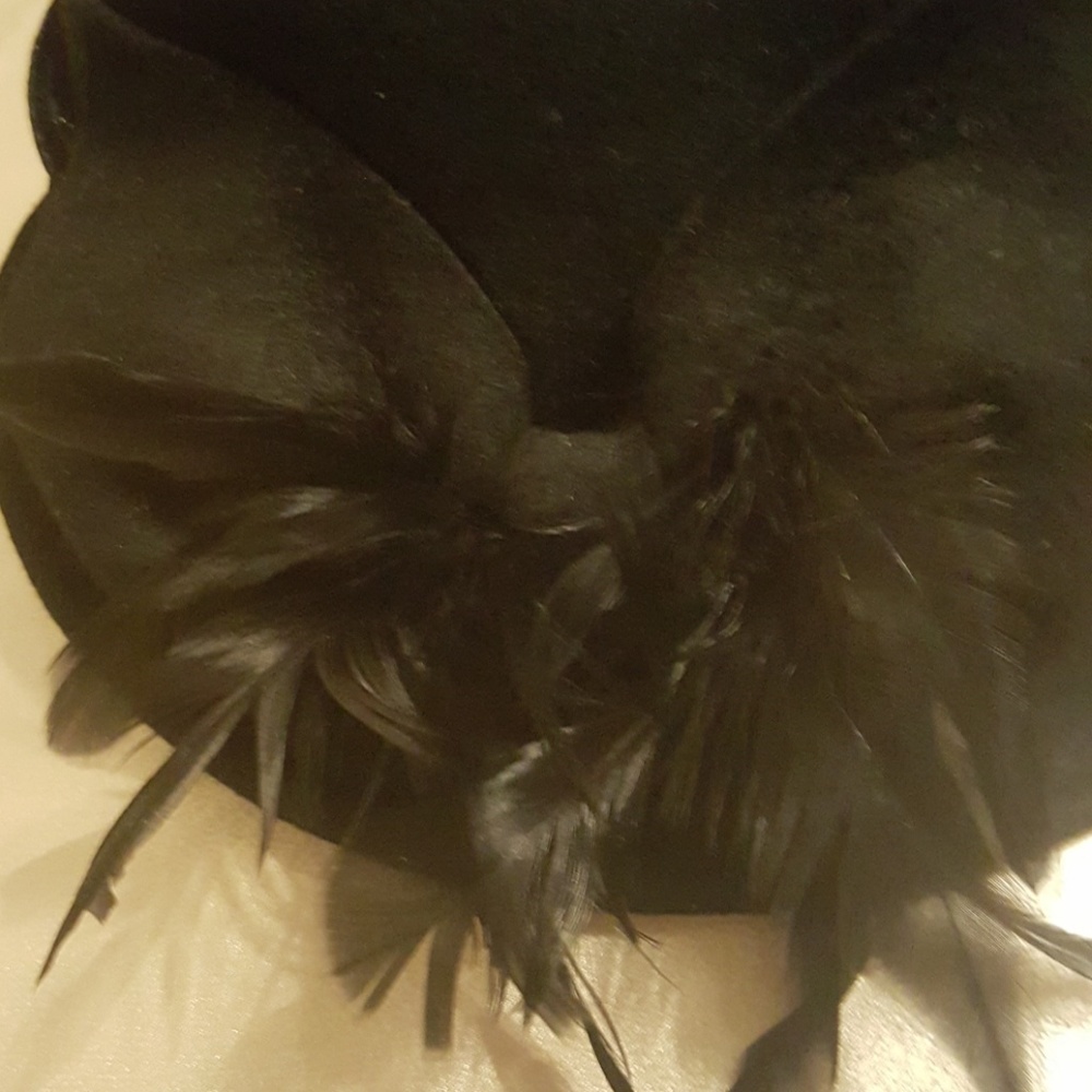Accessories - Picture 2 of 2